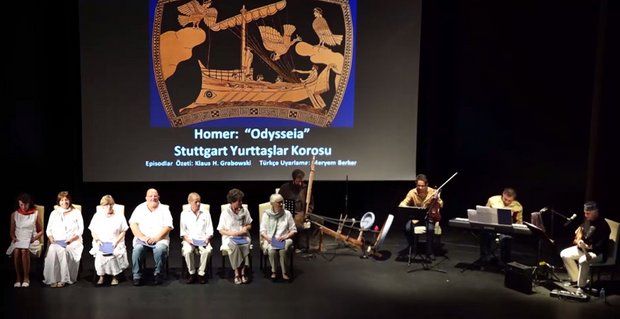 Bürgerchor und Musiker auf der Bühne in Marmaris. Foto: Bürgerchor