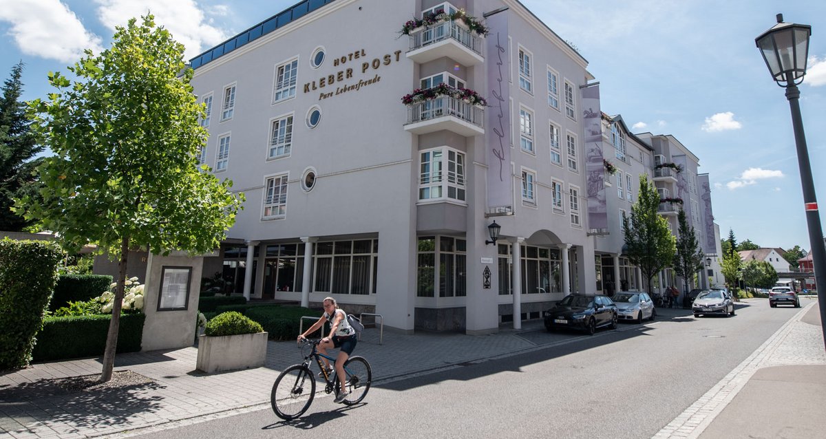 Das Hotel Kleber-Post, im Neubau aus den 1990er-Jahren, führt heute Regine Reisch, die Frau des Bauunternehmers.