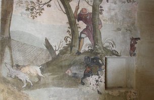 Im MUSMA, einst Pferdestall eines Palazzos, zeigt ein Fresko die Stachelschweinjagd.