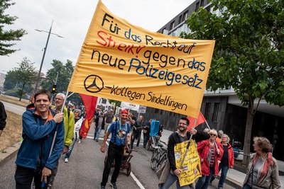 Selbst Daimler-Mitarbeiter sind dagegen. Foto: Jens Volle