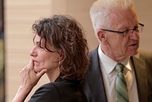 Warum gibt es in Schulbüchern nur zwei Geschlechter?, will die Abgeordnete Brigitte Lösch wissen. Foto: Joachim E. Röttgers