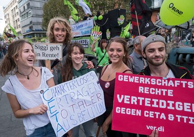 Auch engagiert: junge Menschen.