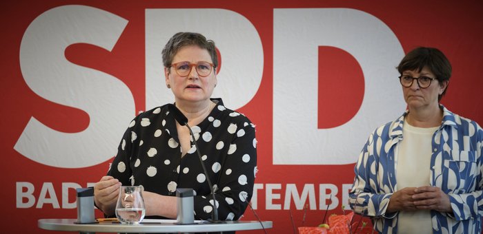 Zwei Frauen, die die SPD nur schwer ertragen hat – und umgekehrt: Leni Breymaier und da noch Parteichefin Saskia Esken 2024 in Schwäbisch-Gmünd. Foto: Joachim E. Röttgers Zwei Frauen, die die SPD nur schwer ertragen hat – und umgekehrt: Leni Breymaier und da noch Parteichefin Saskia Esken 2024 in Schwäbisch-Gmünd. Foto: Joachim E. Röttgers