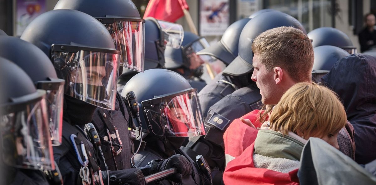 Demonstrationen sind von den neuen Regelungen explizit ausgenommen. 
