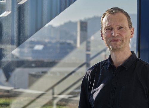 Auch der Dirigent Christof Löser will auf den Saal nicht verzichten. Foto: Joachim E. Röttgers