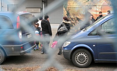 Flüchtlinge kurz vor der Abschiebung.