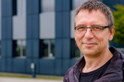 Friedensaktivist Rainer Schmid.