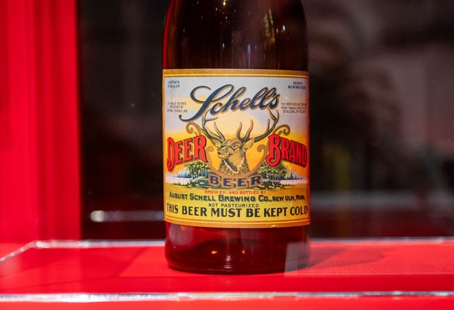 Nicht nur deutsche Bäcker, auch Bierbrauer suchten und fanden in der Ferne ihr Glück. August Schell füllte ab 1860 Bier in Flaschen, was damals höchst ungewöhnlich war.