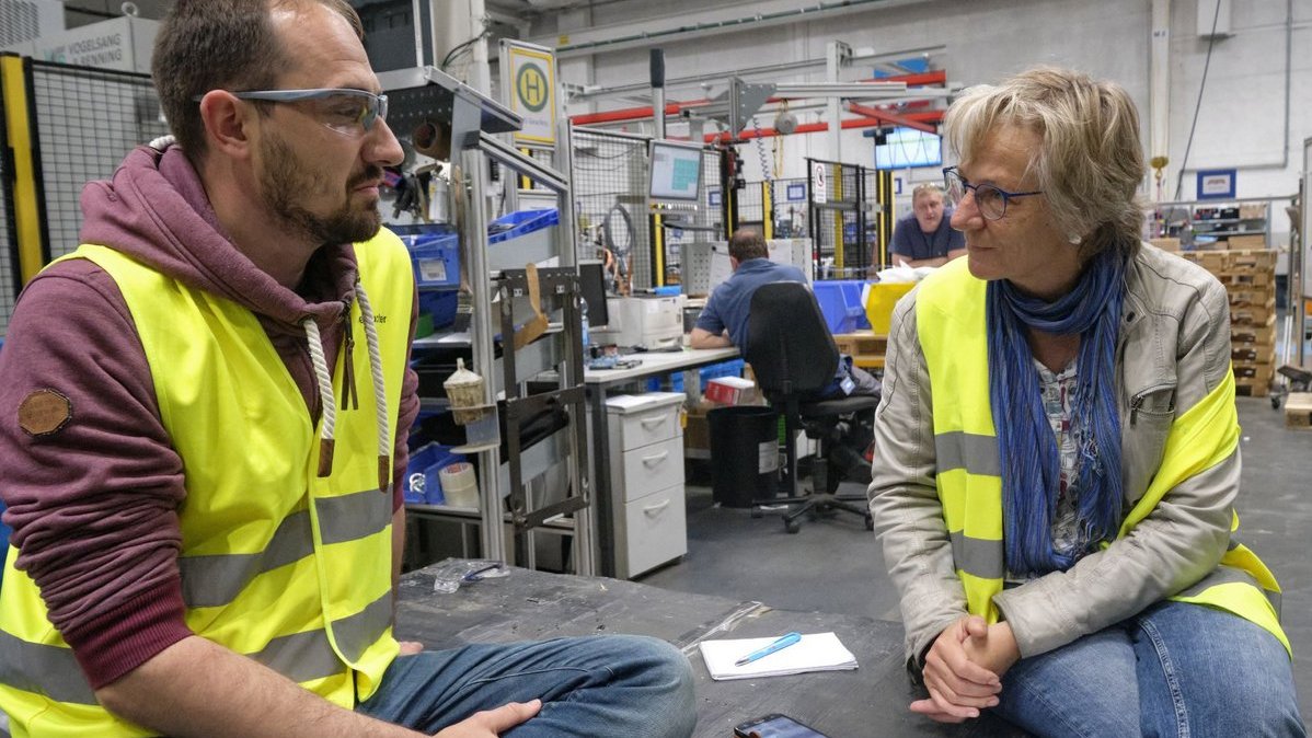 Später im Jahr wird Gesa von Leesen Redakteurin und schreibt über den Schwerpunkt Arbeit. Seit 2023 ist sie stellvertretende Chefredakteurin. Foto: Joachim E. Röttgers