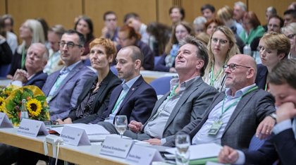 Auch bei Grüns: fast nur Männer in der ersten Reihe. Auch bei Grüns: fast nur Männer in der ersten Reihe.