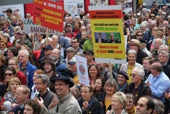 Protestmarsch zur Orchesterrettung. Foto: Die Orchesterretter 