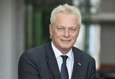Pressfleisch statt Falafel wählt wohl auch der neue Bundeslandwirtschaftsminister Alois Rainer von der CSU. Foto: Deutscher Bundestag, Inga Haar