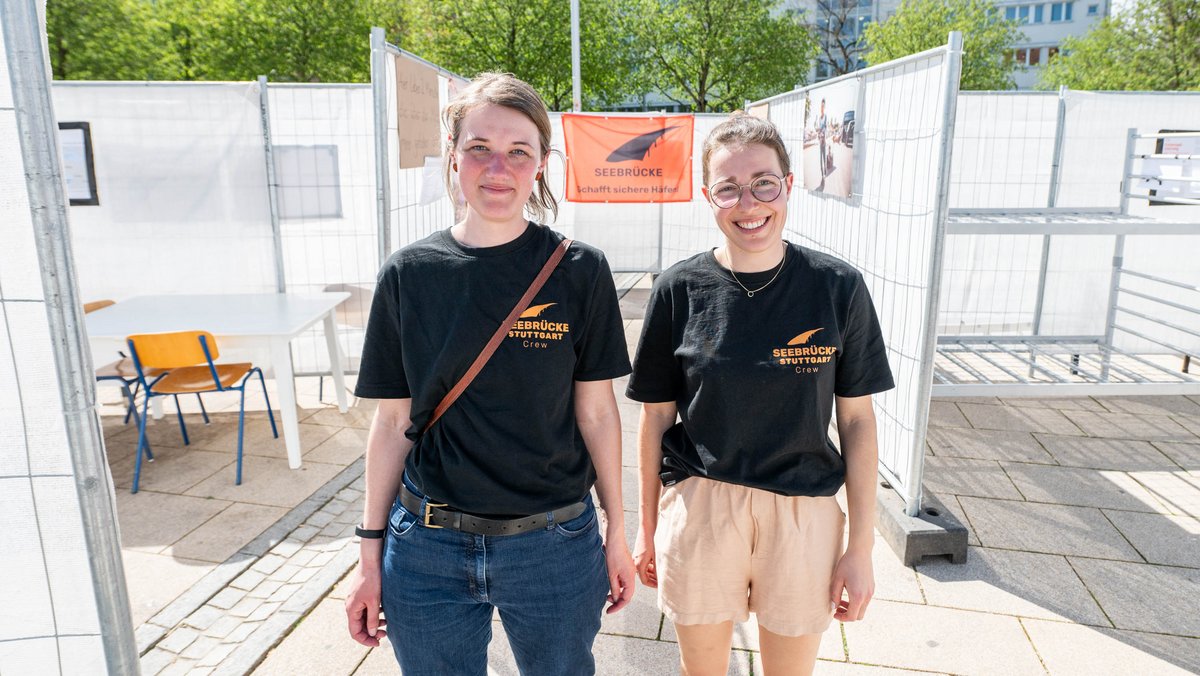 Nora Gorny und Laura Reiter (v.l.) hatten an den OB appelliert, den Beschluss zur Schiffspatenschaft nicht zu blockieren. Foto: Jens Volle 