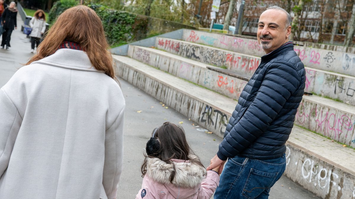 Der Syrer F. Al-Khoury mit Frau und Kind. 