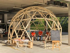 Mayer-Brennenstuhl unter der Kuppel der Initiative "European Public Sphere".