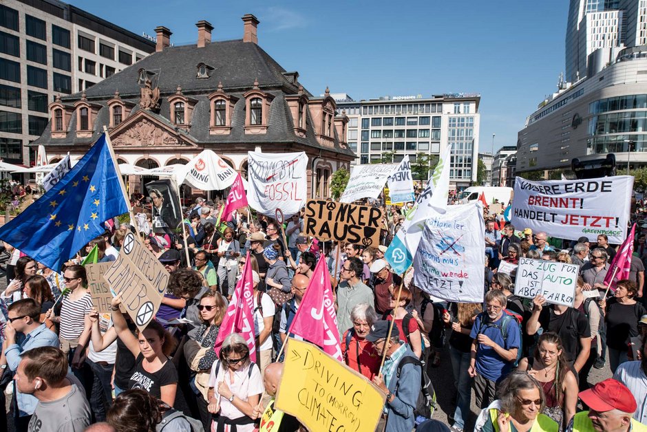 Zum IAA-Auftakt demonstrierten Zehntausende in Frankfurt – wie wird das am Freitag aussehen? Foto: Jens Volle