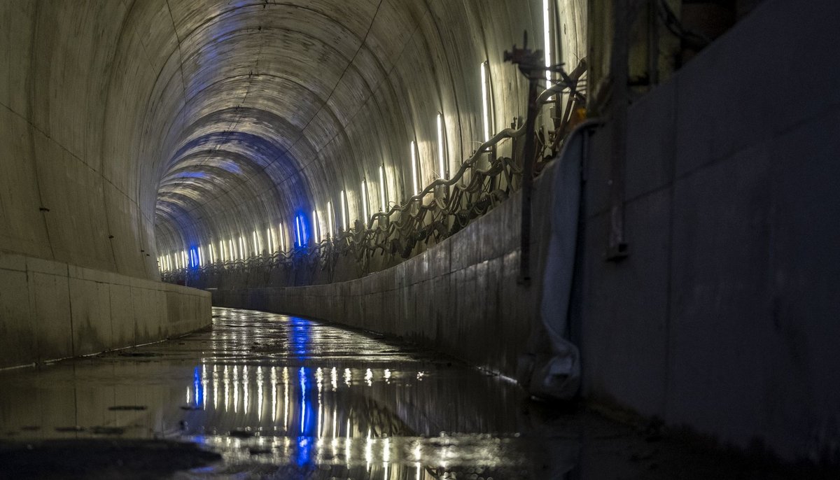 Wasser marsch im Tunnel – zum Brandschutz gern, aber womöglich auch bei Starkregen. Fotos: Joachim E. Röttgers