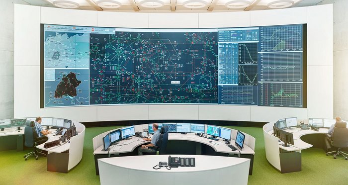 Das Kontrollzentrum in Wendlingen bringt Stromerzeugung und -verbrauch ins Gleichgewicht. Foto: TransnetBW