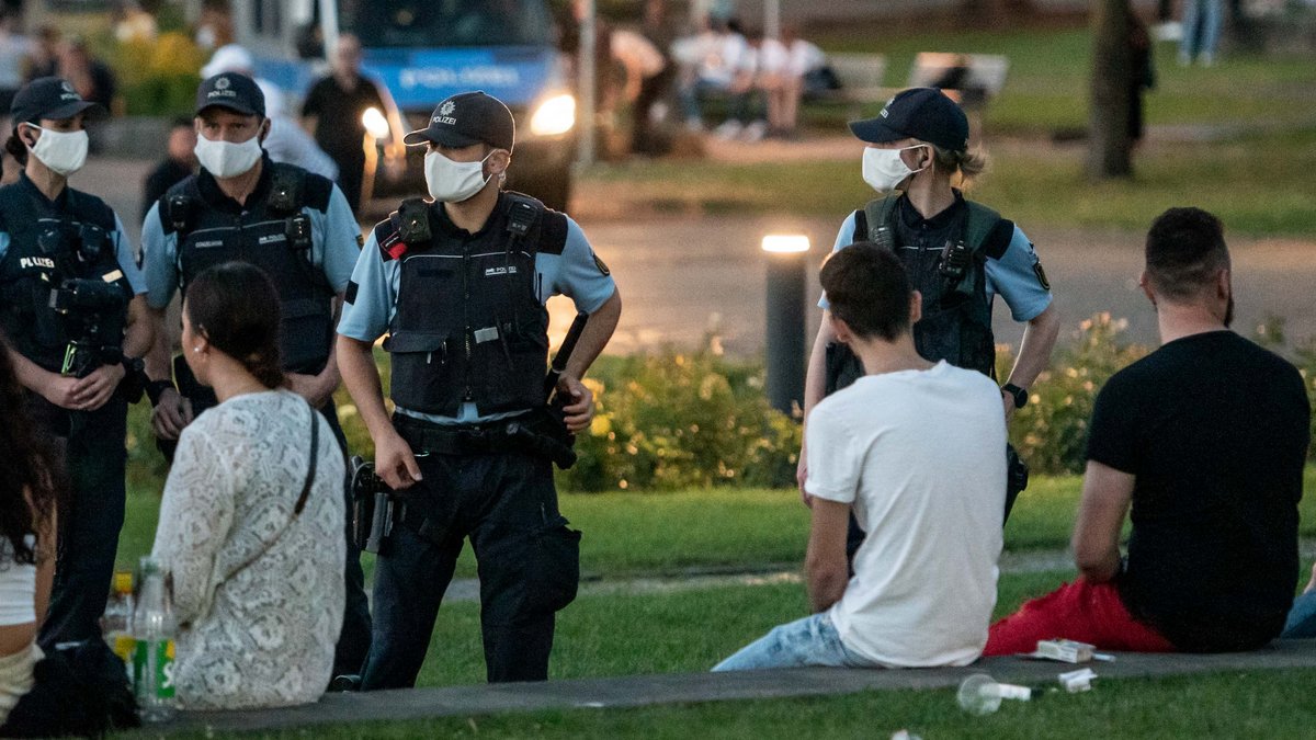 Wer hat Angst vor einer Polizeikontrolle? Foto: Jens Volle