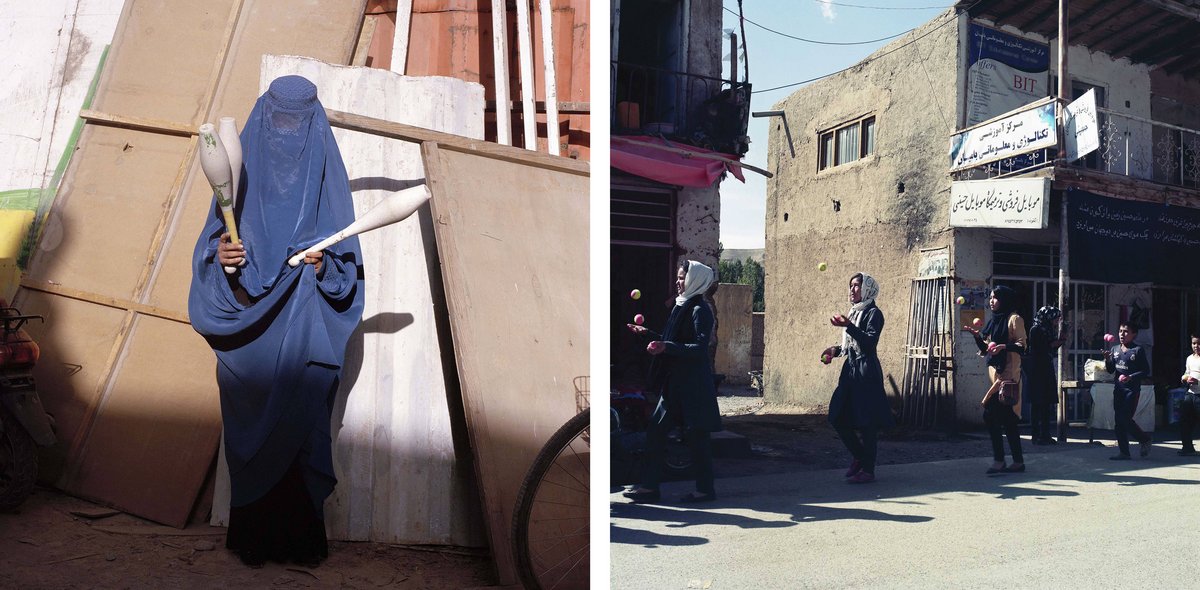 Kabul, Afghanistan, 2016: Alle Kinder im Zirkus mussten ihre eigenen Kostüme nähen, angeleitet von Brush Akbar, der Näh- und Jonglierlehrerin.  Rechts ein Foto aus Bamiyan, Afghanistan, 2018: Mädchen und Jungen der Bamiyan-Zirkusgruppe.