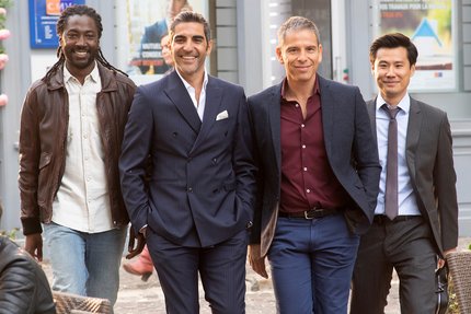 Für Ideen gehen sie nicht auf die Straße: die Schwiegersöhne Charles (Noom Diawara), David (Ary Abittan), Rachid (Medi Sadoun) und Chao (Frédéric Chau).