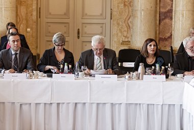 Zweiter Flüchtlingsgipfel der baden-württembergischen Landesregierung. Foto: Joachim E. Röttgers