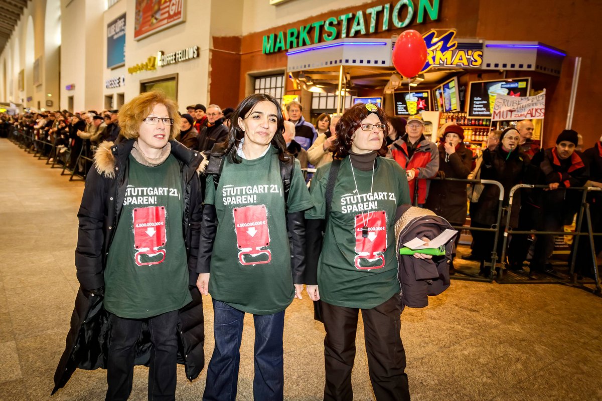 ... Silvia Fischer (l., Grüne) und Muhterem Aras (Grüne), heute bekanntlich Landtagspräsidentin.