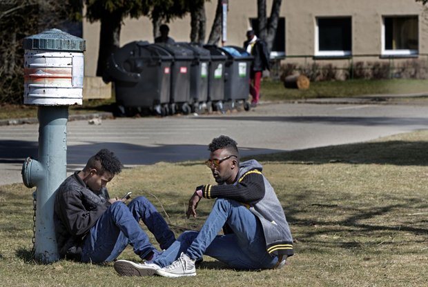 Kritikpunke sind Klamotten "vom Feinsten" und Handys. 
