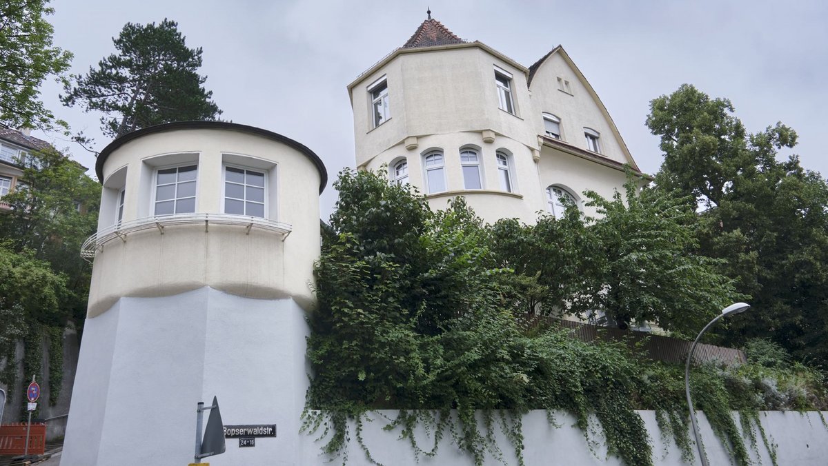 Tiny links unten fürs Personal, weniger tiny weiter oben. Foto: Joachim E. Röttgers Tiny links unten fürs Personal, weniger tiny weiter oben. Foto: Joachim E. Röttgers