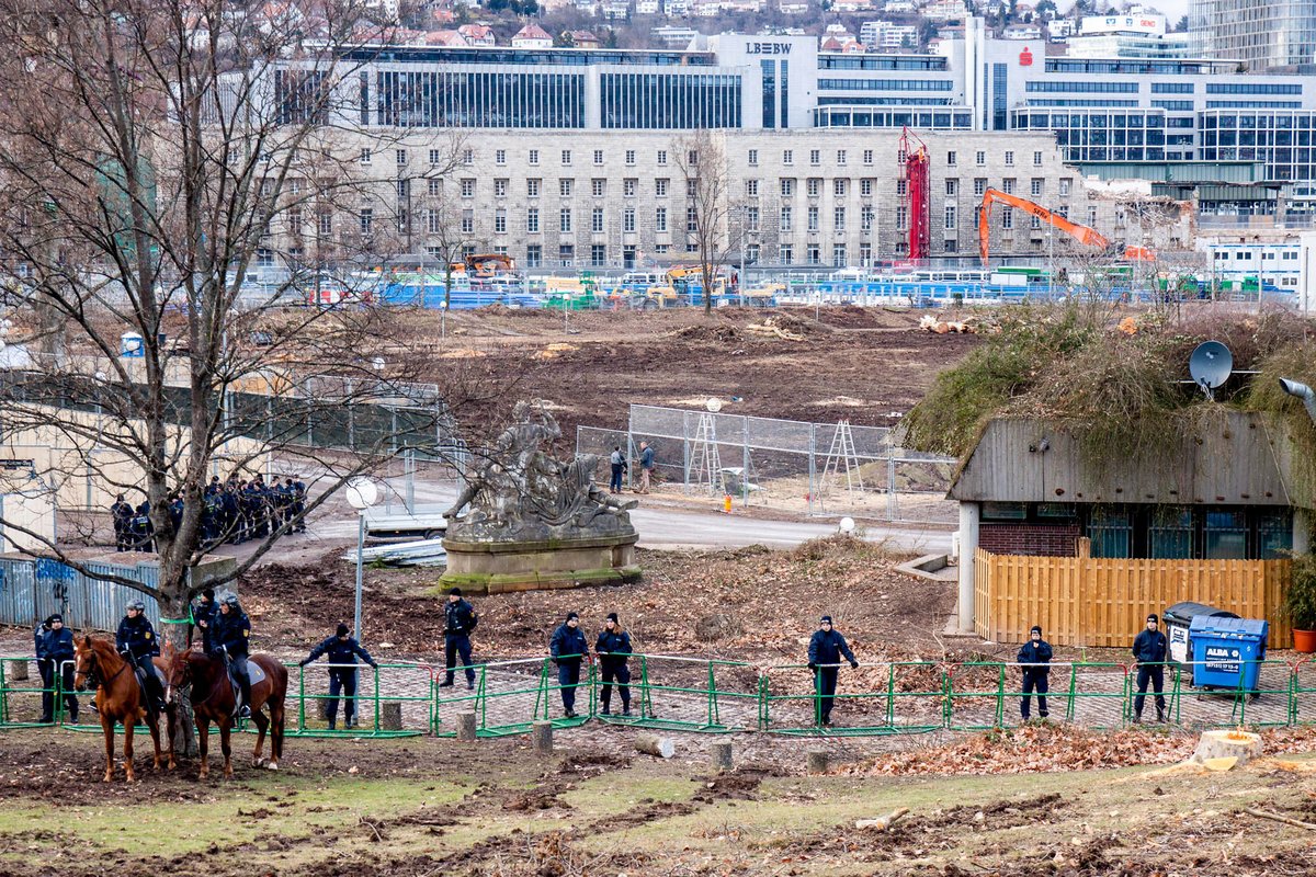 Schon zwei Tage später ist von der früheren Pracht nicht mehr viel übrig.