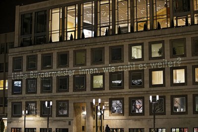 Auch eine gute Frage. Gestellt schon im Januar von den Contain't-Machern.
