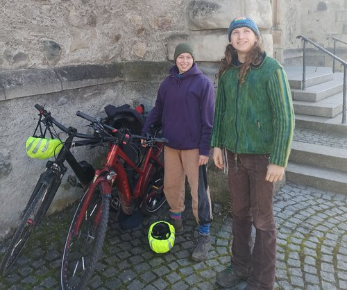 Charlie Kiehne (links) und Samuel Bosch besetzen Bäume und wollen eine andere Welt. Foto: Wolfram Frommlet Charlie Kiehne (links) und Samuel Bosch besetzen Bäume und wollen eine andere Welt. Foto: Wolfram Frommlet