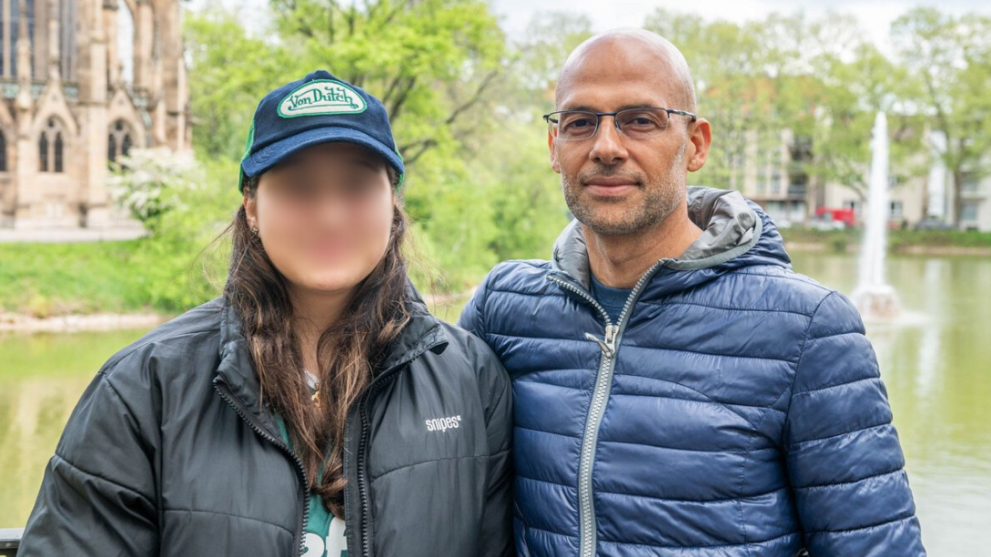 Übers Wählen als Verzweiflungstat und die Suche nach dem kleineren Übel: Salma und Ali Y. am Stuttgarter Feuersee. Fotos: Jens Volle