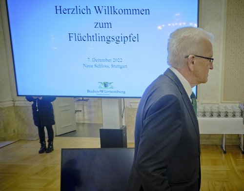 Das Herzlich Willkommen gilt nicht für Geflüchtete, findet auch Ministerpräsident Kretschmann. 