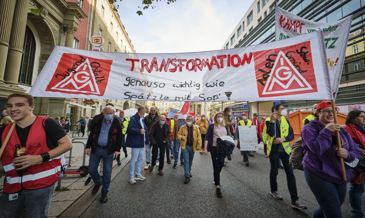 Die Autoindustrie muss umgebaut werden. Aber so, wie es momentan läuft, wird es nicht funktionieren. Fotos: Joachim E. Röttgers