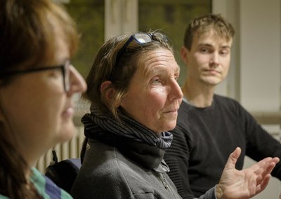 Erläutern die Ziele des "Mietentscheids" (v.l.): Britta Mösinger, Susanne Bödecker und Paul von Pokrzywnicki.