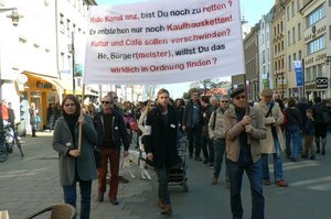 6000 Unterschriften gibt es bereits gegen den dm-Markt. Foto: Hans-Peter Koch