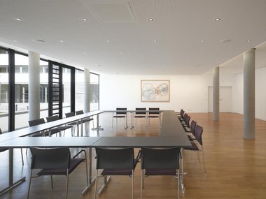 Der "runde Tisch" für Gegensätze. Foto: Evangelische Akademie, Giacinto Carlucci