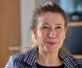 Inés de Castro, Direktorin des Lindenmuseums.