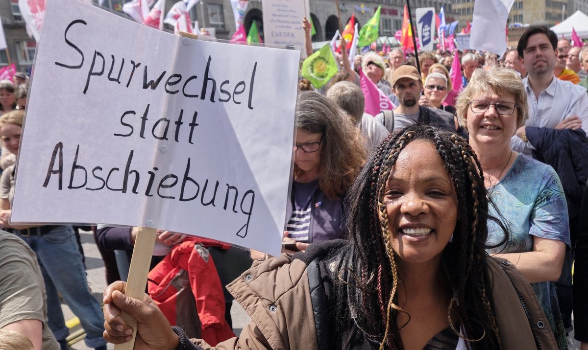 Forderung auf einer Demonstration, aufgenommen im Mai 2019. Foto: Joachim E. Röttgers