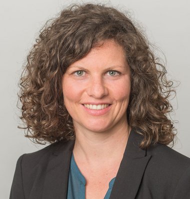 Den Dieselprotestlern auf der Spur: die Tübinger Medienwissenschaftlerin Anne Burkhardt. Foto: Martin Frech