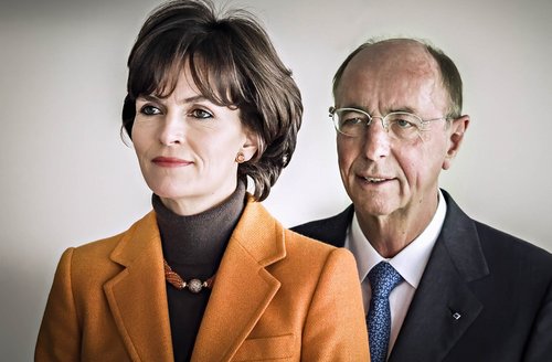 Berthold Leibinger war immer und überall. Hier hinter Tochter Nicola, 2005. Foto: Martin Storz