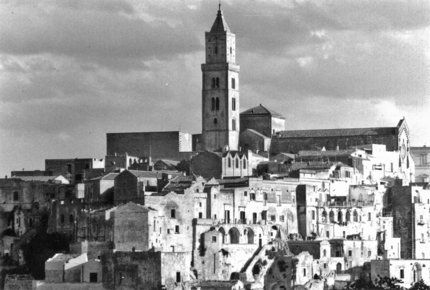 Das Zentrum der Altstadt, die Civitas, mit der 1270 fertiggestellten Kathedrale.
