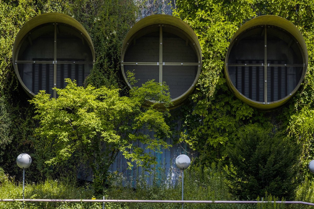 Fast überall kommt Abgas raus – hier aus den Turbinen des Heizkraftwerks Münster. Fotos: Joachim E. Röttgers