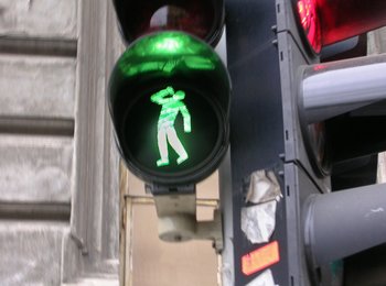 Haftgrund: Saufendes Ampelmännchen.