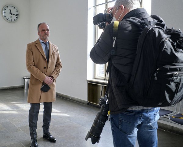 John Heer, Bordellbesitzer und Kläger.