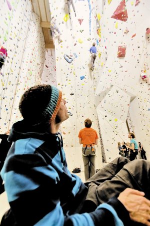 Unerreichbare Höhe: Sebastian Frey beim Klettertraining.