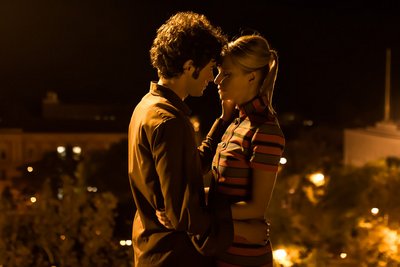 Interideologisches Knistern: Mihai und Ullrike von Syberg (Susanne Bormann).