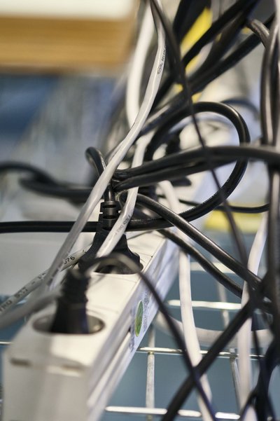 Froh sein kann, wer einen Liefervertrag mit lang laufender Preisgarantie abgeschlossen hat.  Froh sein kann, wer einen Liefervertrag mit lang laufender Preisgarantie abgeschlossen hat.