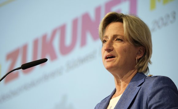 Baden-Württembergs Wirtschaftsministerin Nicole Hoffmeister-Kraut (CDU) rechnet mit mehr und höheren Einfuhrzöllen. Foto: Joachim E. Röttgers